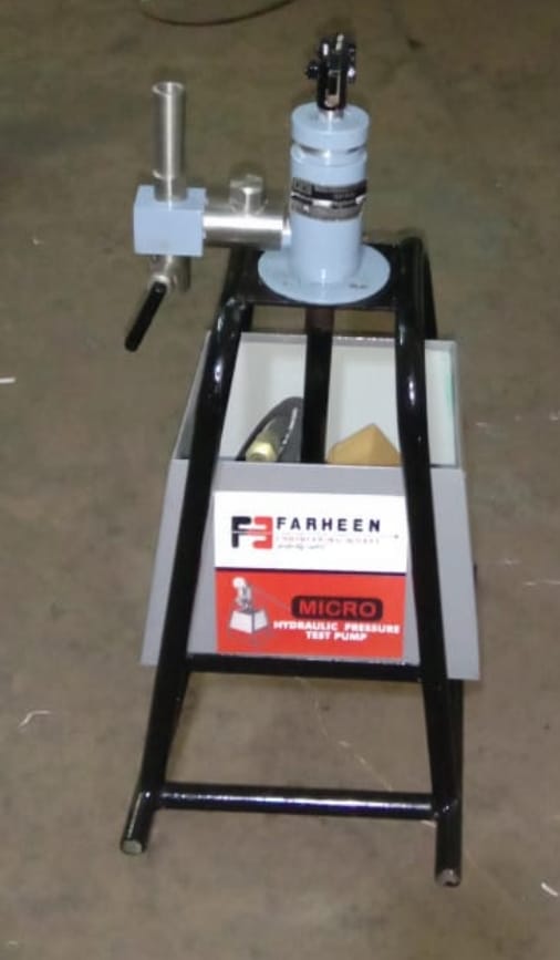 Hand Operated Water Pressure Test Pump